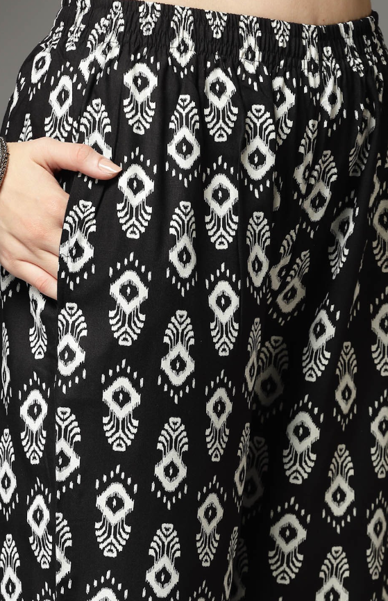 Printed V-Neck Top With Printed Straight Trouser