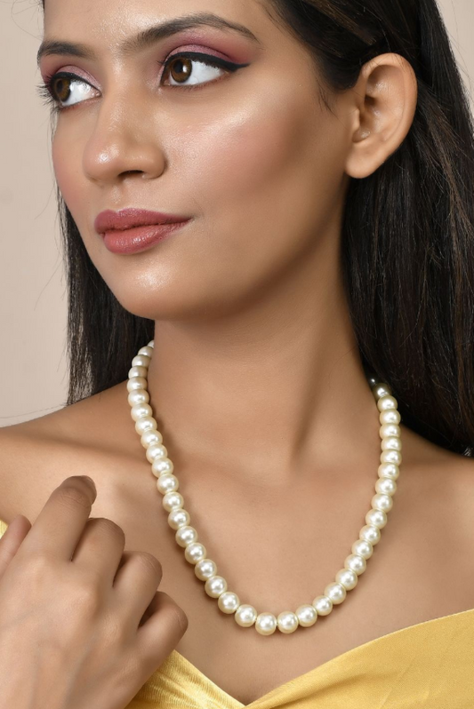 Gold-Plated Pearls Beaded Necklace